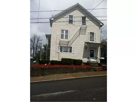 98 Crawford St, Woonsocket, RI 02895 photo 2