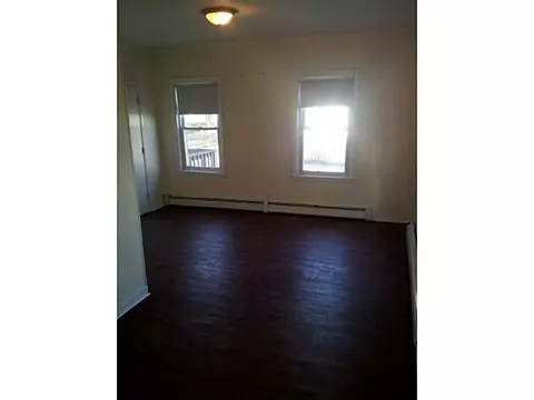 120 Pleasant St, Woonsocket, RI 02895 photo 4