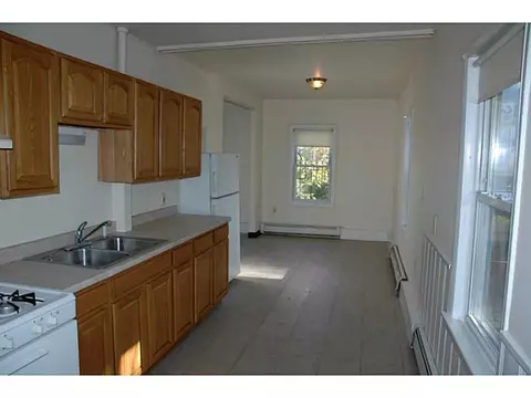 120 Pleasant St, Woonsocket, RI 02895 photo 7