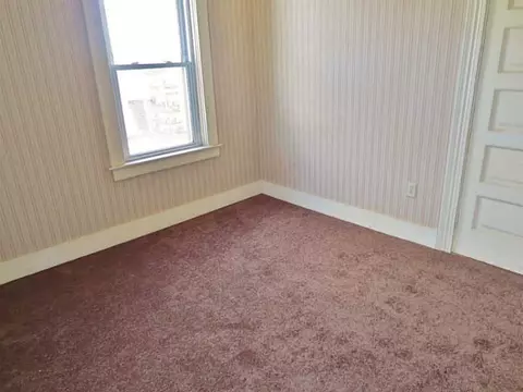 420 Elm St, Woonsocket, RI 02895 photo 5
