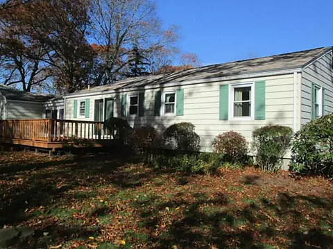194 Tanner Ave, Warwick, RI 02886 photo 13