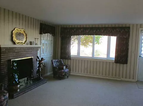 194 Tanner Ave, Warwick, RI 02886 photo 3