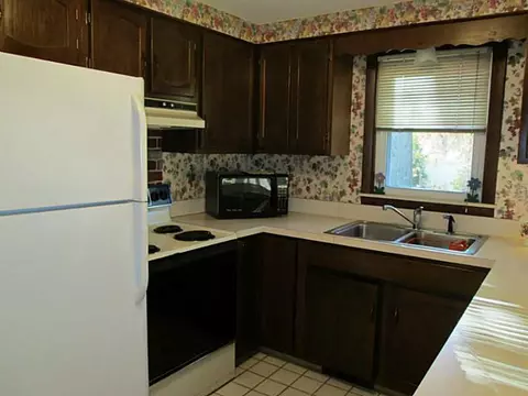 194 Tanner Ave, Warwick, RI 02886 photo 6