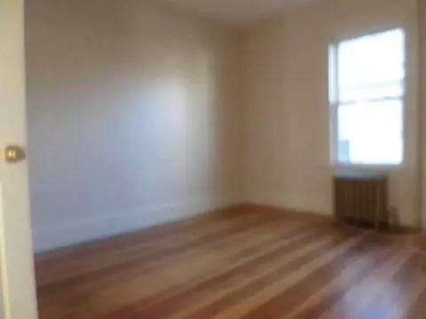 122 Alice Ave, Woonsocket, RI 02895 photo 5
