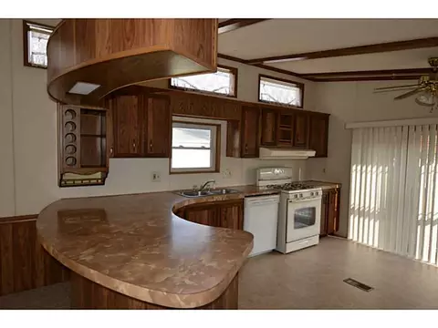 32 Lear Dr, Coventry, RI 02816 photo 4
