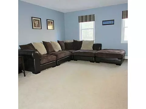 533 Douglas Hook Rd, Glocester, RI 02814 photo 5
