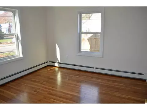 6 Barber Ave, Warwick, RI 02886 photo 8