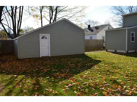 6 Barber Ave, Warwick, RI 02886 photo 19