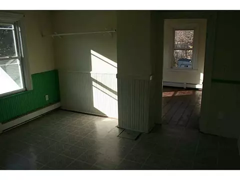23 Chestnut St, Woonsocket, RI 02895 photo 7