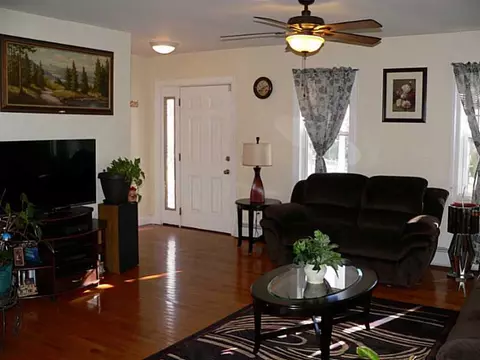 183 Orms St, Providence, RI 02908 photo 3