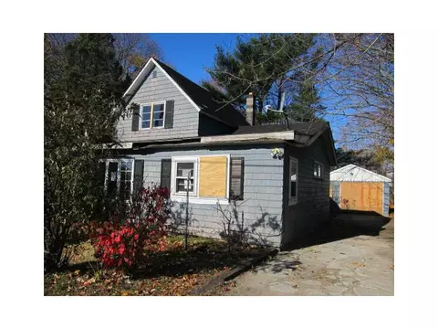 83 Harvard Ave, Warwick, RI 02889 photo 1
