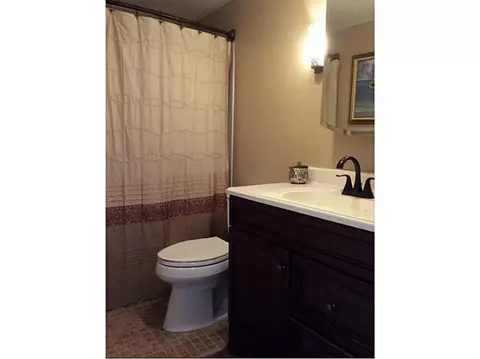 134 Hamilton Ave, Warwick, RI 02886 photo 15