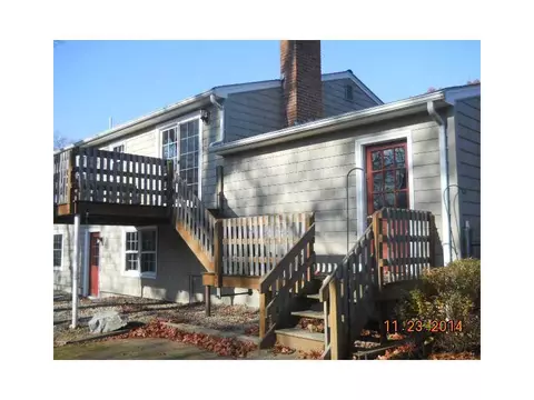 30 Bunting Rd, Warwick, RI 02889 photo 2