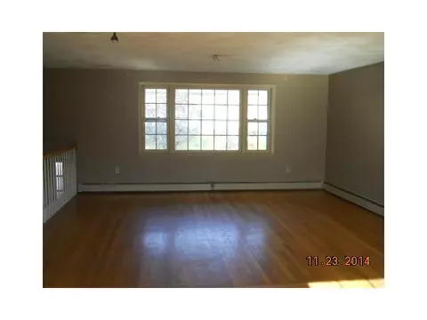 30 Bunting Rd, Warwick, RI 02889 photo 6