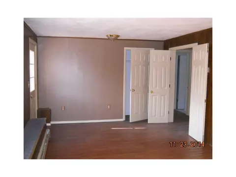 30 Bunting Rd, Warwick, RI 02889 photo 12