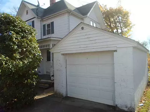 302 Blackstone St, Woonsocket, RI 02895 photo 12