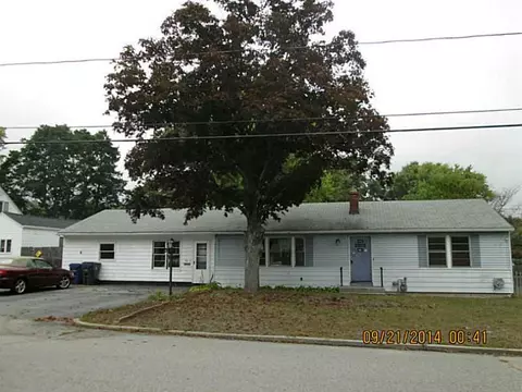59 Yellowstone Ave, Warwick, RI 02888 photo 1