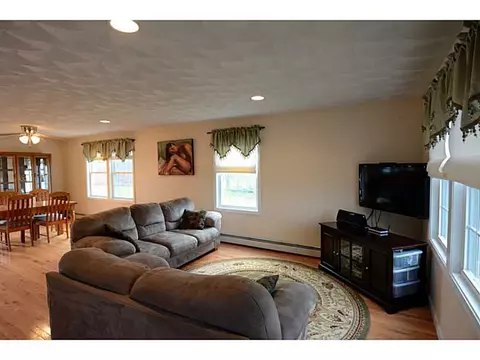 75 Tower St, Westerly, RI 02891 photo 7
