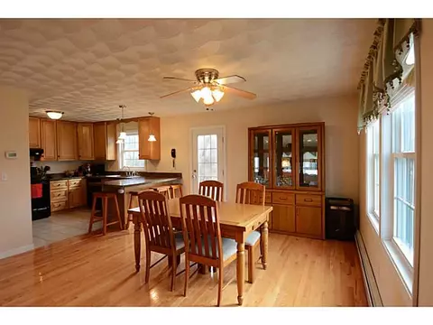 75 Tower St, Westerly, RI 02891 photo 5