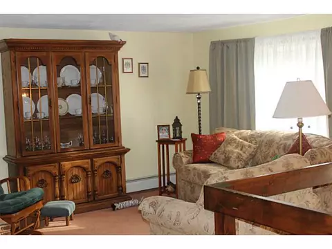 10 Daniel Dr, Coventry, RI 02816 photo 8