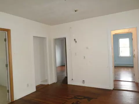 12 Miller Ln, Woonsocket, RI 02895 photo 13