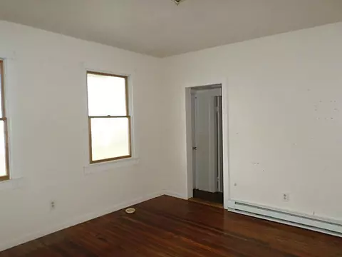 12 Miller Ln, Woonsocket, RI 02895 photo 7