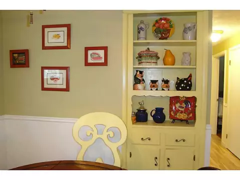 225 Asylum Rd, Warwick, RI 02886 photo 6
