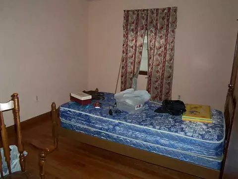 102 John St, Warwick, RI 02889 photo 4