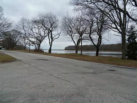 102 John St, Warwick, RI 02889 photo 9