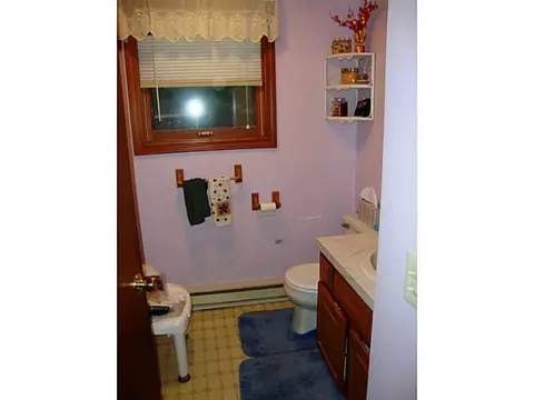 94 Whitehead Rd, Coventry, RI 02816 photo 6
