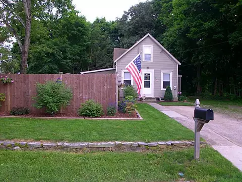 2 Hillside Ave, Coventry, RI 02816 photo 1