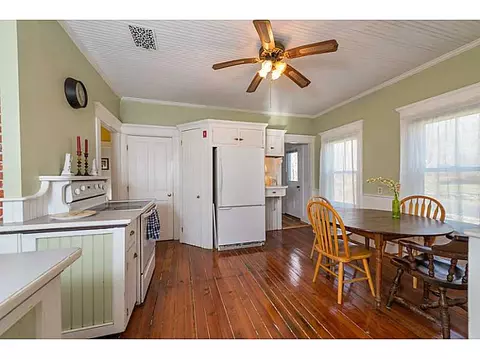 350 Eagle Peak Rd, Pascoag, RI 02859 photo 9