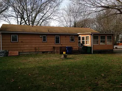 4 Brewster Dr, Warwick, RI 02889 photo 23