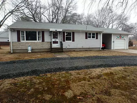 239 Read Ave, Coventry, RI 02816 photo 1