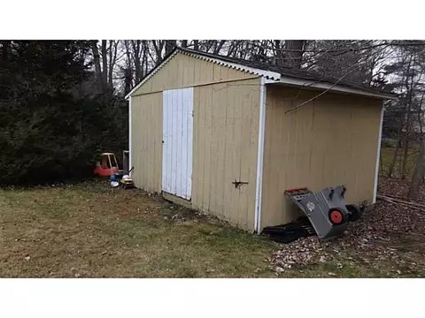 137 Highland Ave, Warwick, RI 02886 photo 15