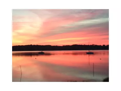 62 Everett Ave, Bristol, RI 02809 photo 6