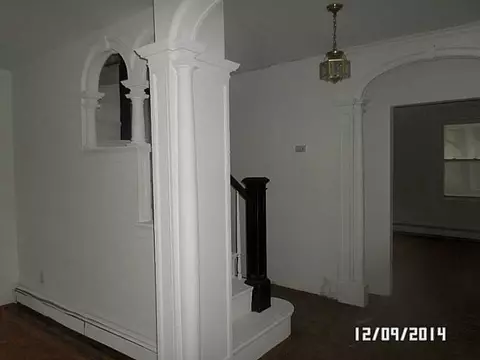 83 Earle St, Woonsocket, RI 02895 photo 6