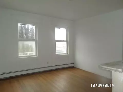 83 Earle St, Woonsocket, RI 02895 photo 10