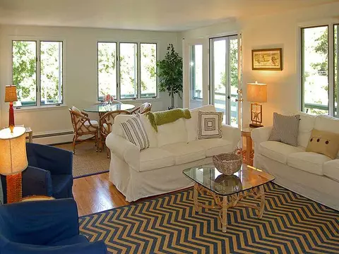 12 Williams Ave, Westerly, RI 02891 photo 3