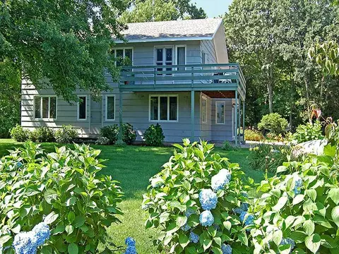 12 Williams Ave, Westerly, RI 02891 photo 2