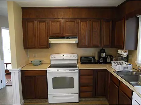 73 Benson Ave, Westerly, RI 02891 photo 21