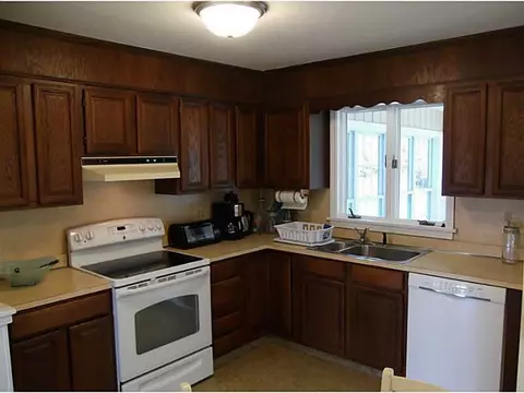 73 Benson Ave, Westerly, RI 02891 photo 23