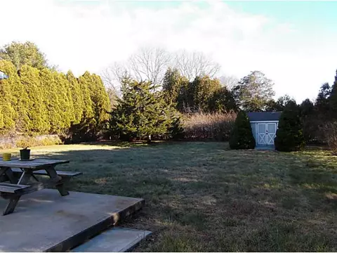 73 Benson Ave, Westerly, RI 02891 photo 3