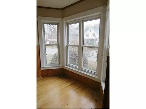 373 Knight St, Woonsocket, RI 02895 photo 6