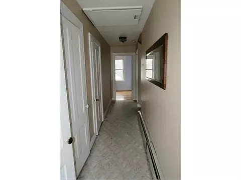 373 Knight St, Woonsocket, RI 02895 photo 9