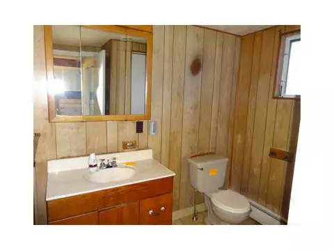 320 Long St, Warwick, RI 02886 photo 7
