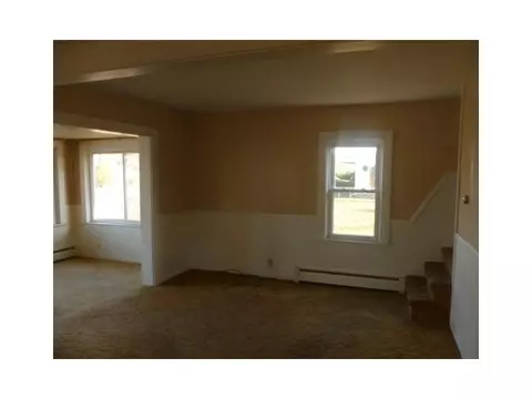 320 Long St, Warwick, RI 02886 photo 24