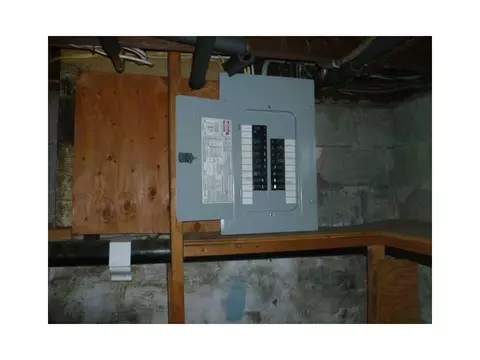 320 Long St, Warwick, RI 02886 photo 16