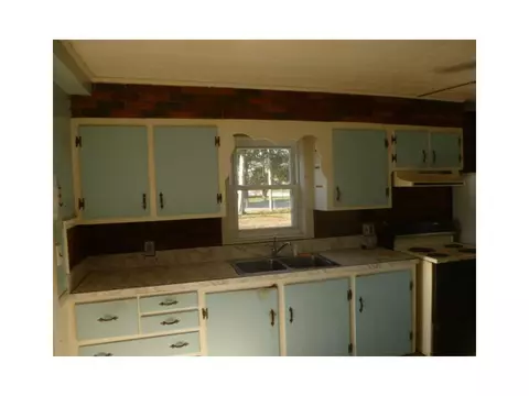 320 Long St, Warwick, RI 02886 photo 18