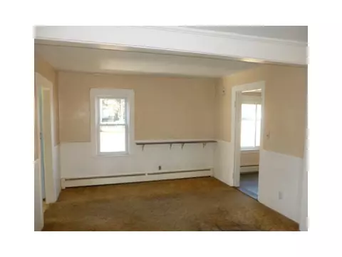 320 Long St, Warwick, RI 02886 photo 23